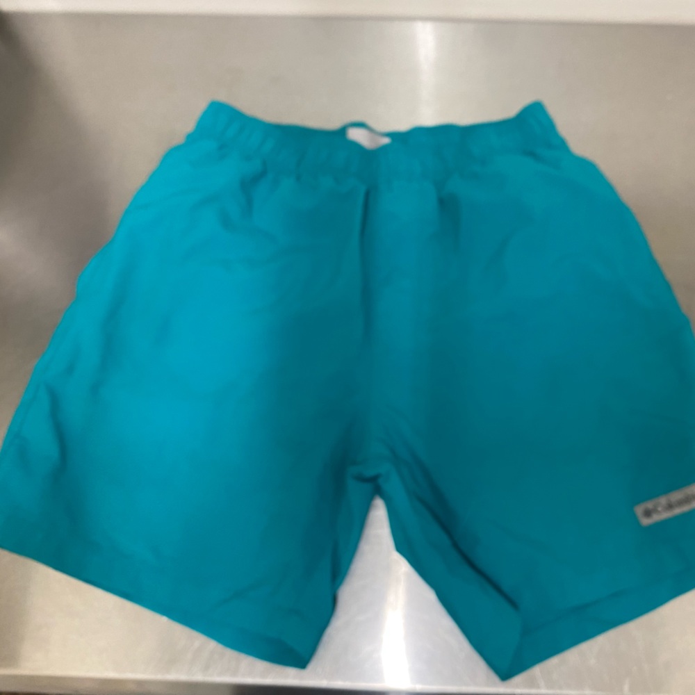Men’s small Columbia shorts. Good condition